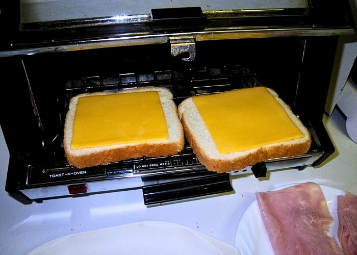 How to Make Grilled Cheese in a Toaster Oven